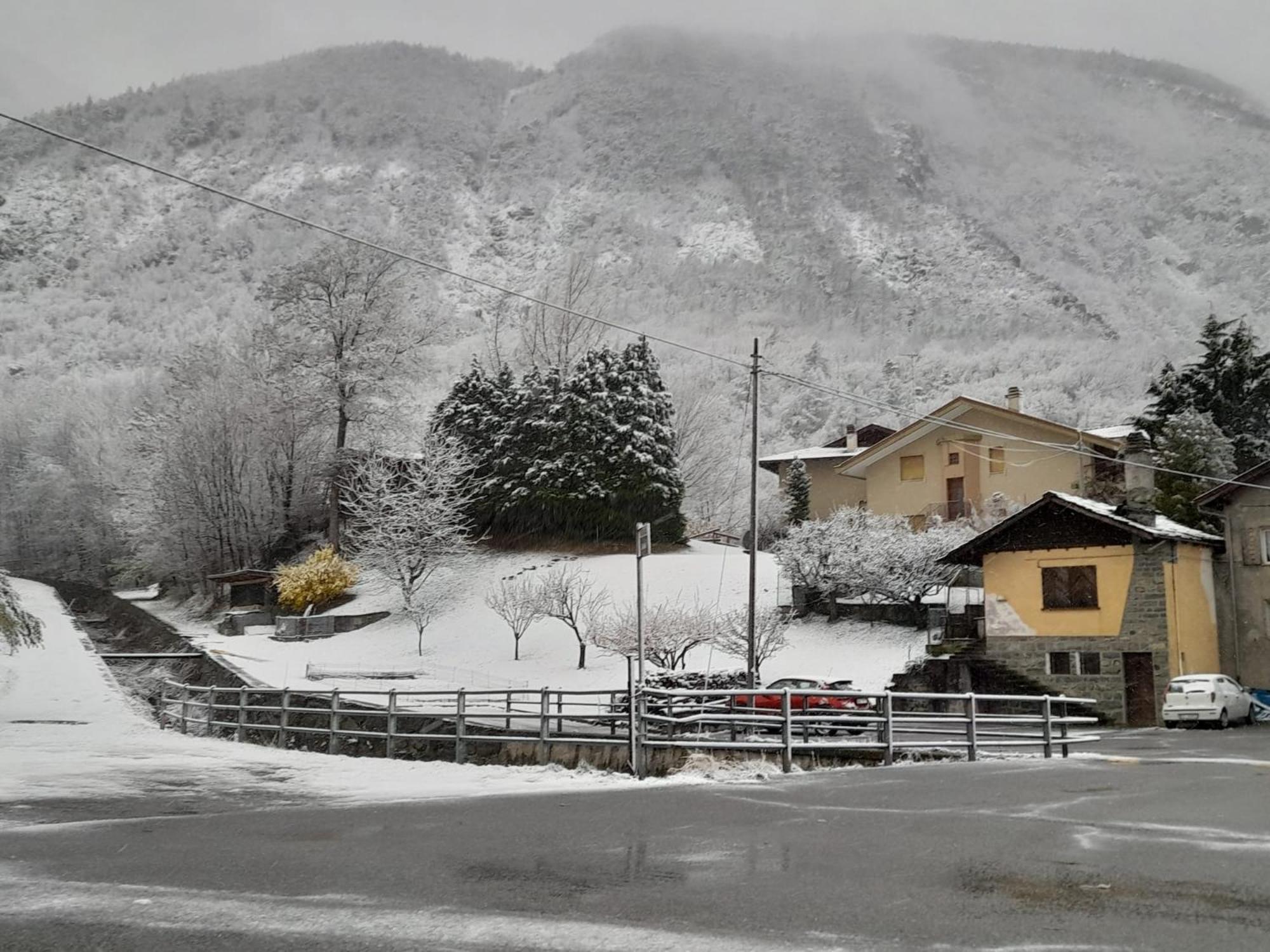 Le Chalet Du Village Chambave ภายนอก รูปภาพ